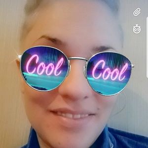 Meet your Posher, Mellissa